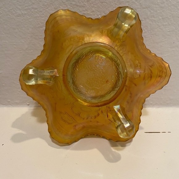Antique Fenton Two Flower Carnival Glass Footed Bowl - Picture 5 of 10